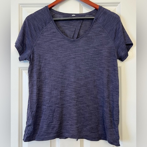Lululemon Short Sleeve Tee Heathered black/blue - Picture 2 of 8